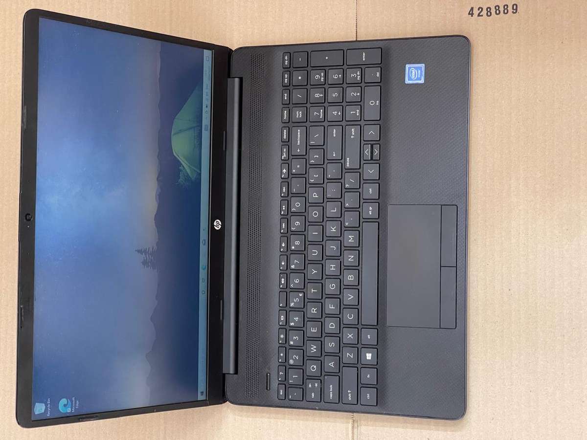 HP Laptop 15-dw1xxx | 11TH GEN CELERON N4020 | 4GB RAM | 500GB HDD | 15.6`HD LED | WIN11 HOME