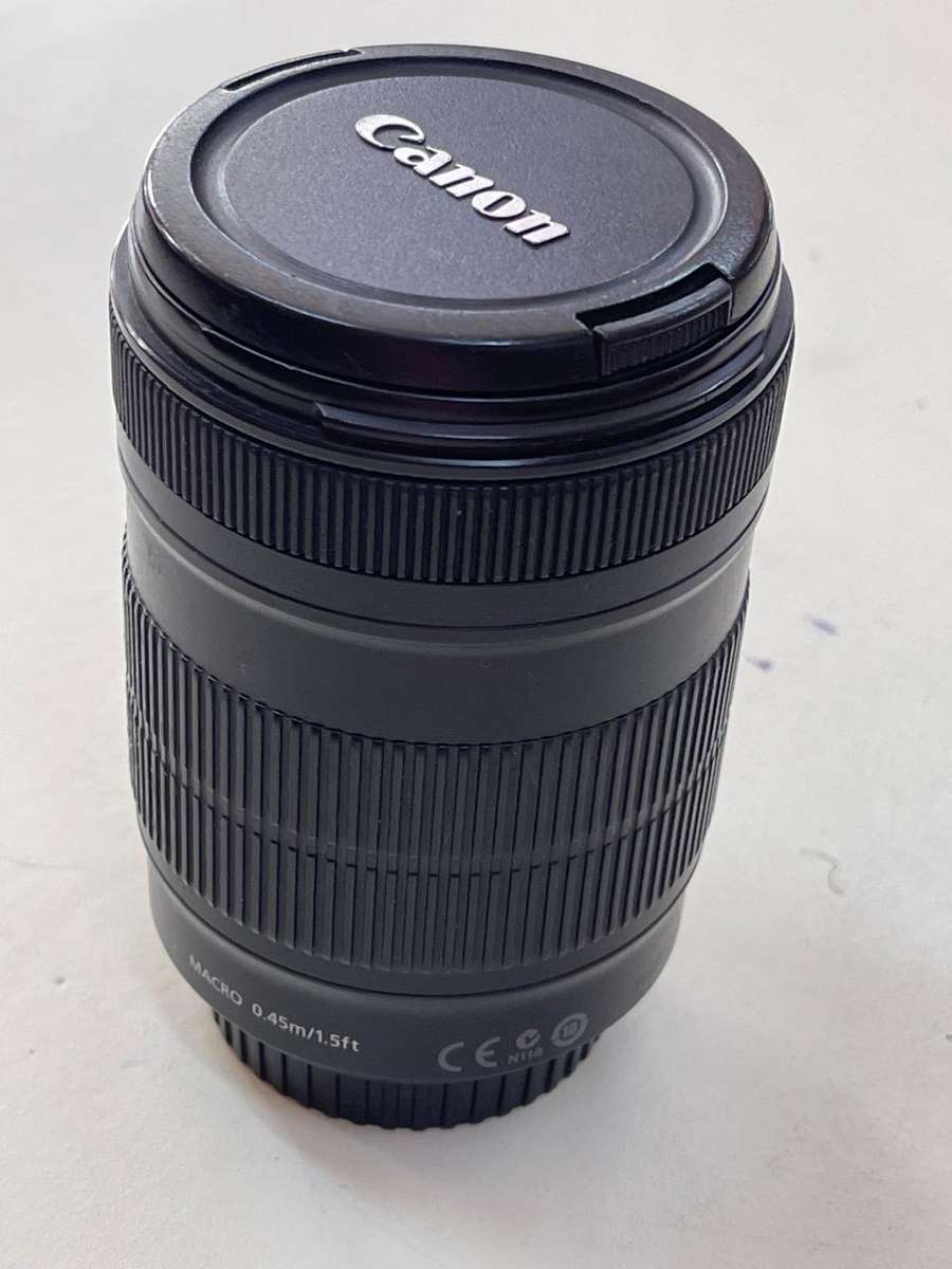 CANON EF-S 18-135mm Zoom Lens f/3.5-5.6 IS STM