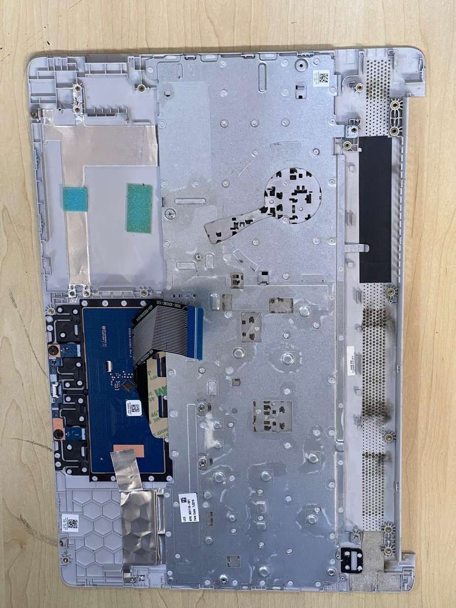 HP 250 G8 HP 255 G8 Notebook Palmrest with Keyboard / 250 G8 / G9 / 15-DW Series (Silver)