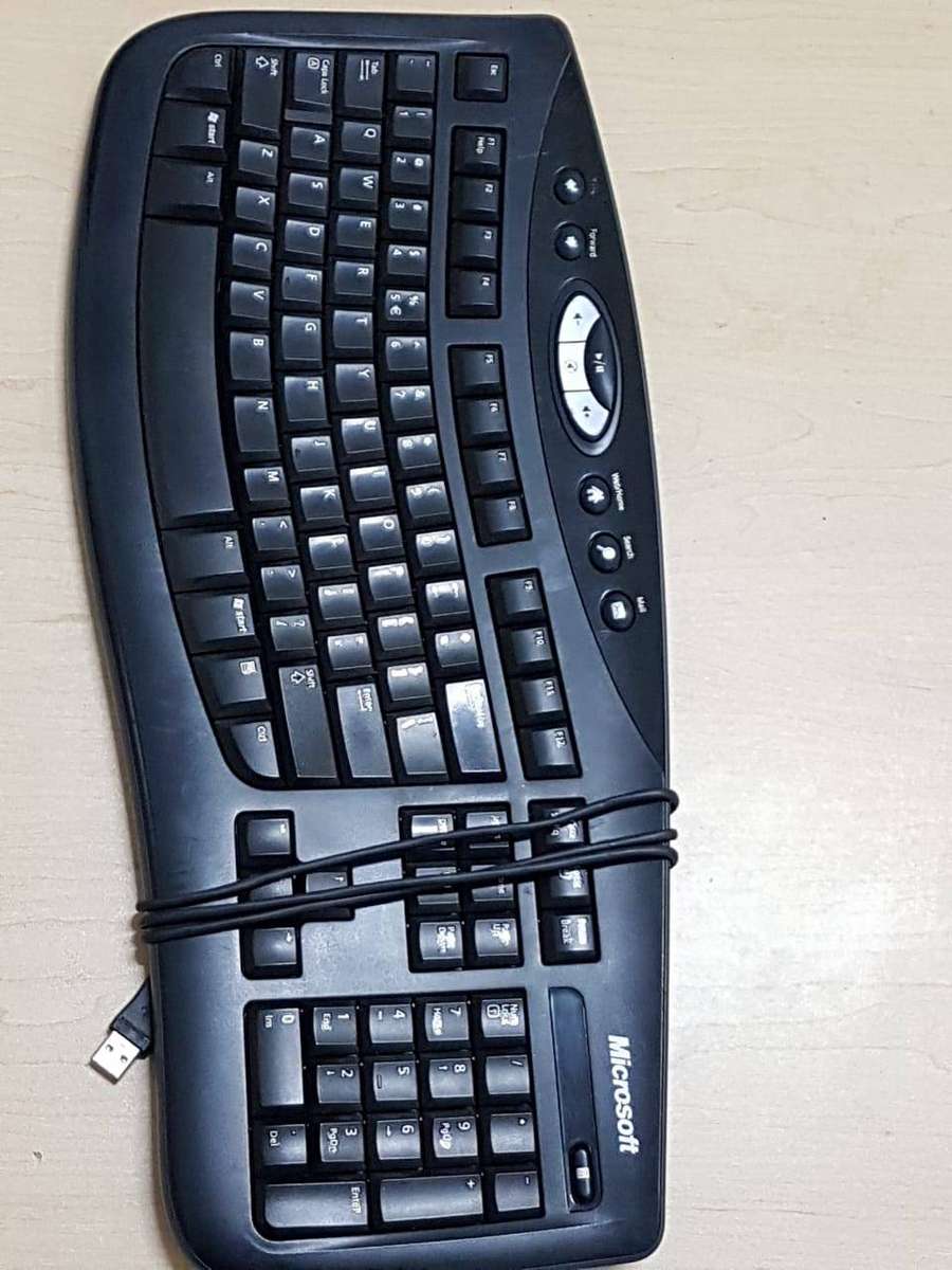 MICROSOFT COMFORT CURVE KEYBOARD 2000 v1.0  X802645-002