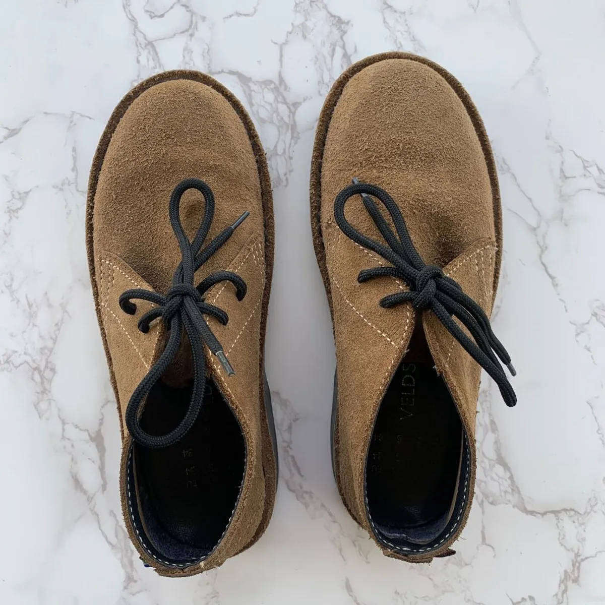 Veldskoen Vellies  Tan Suede with Black Sole