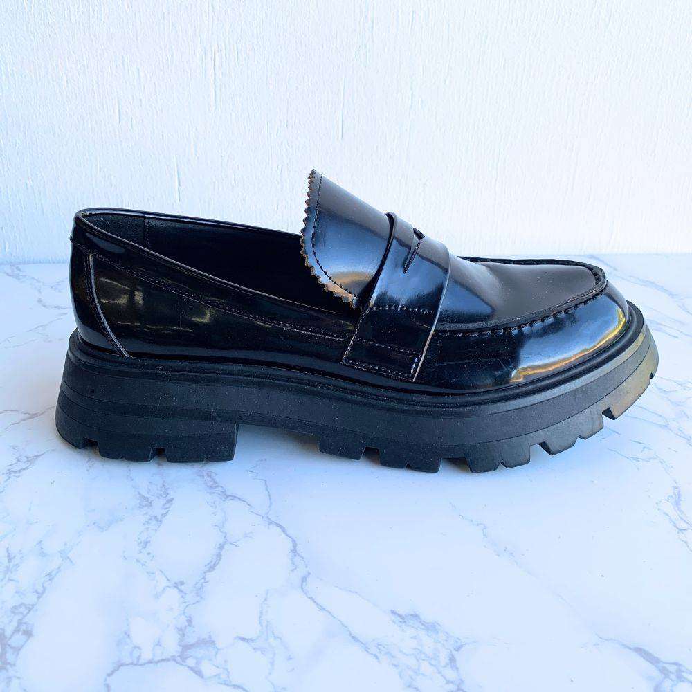 Alexander McQueen Wander Black Leather Chunky Loafers Size 37