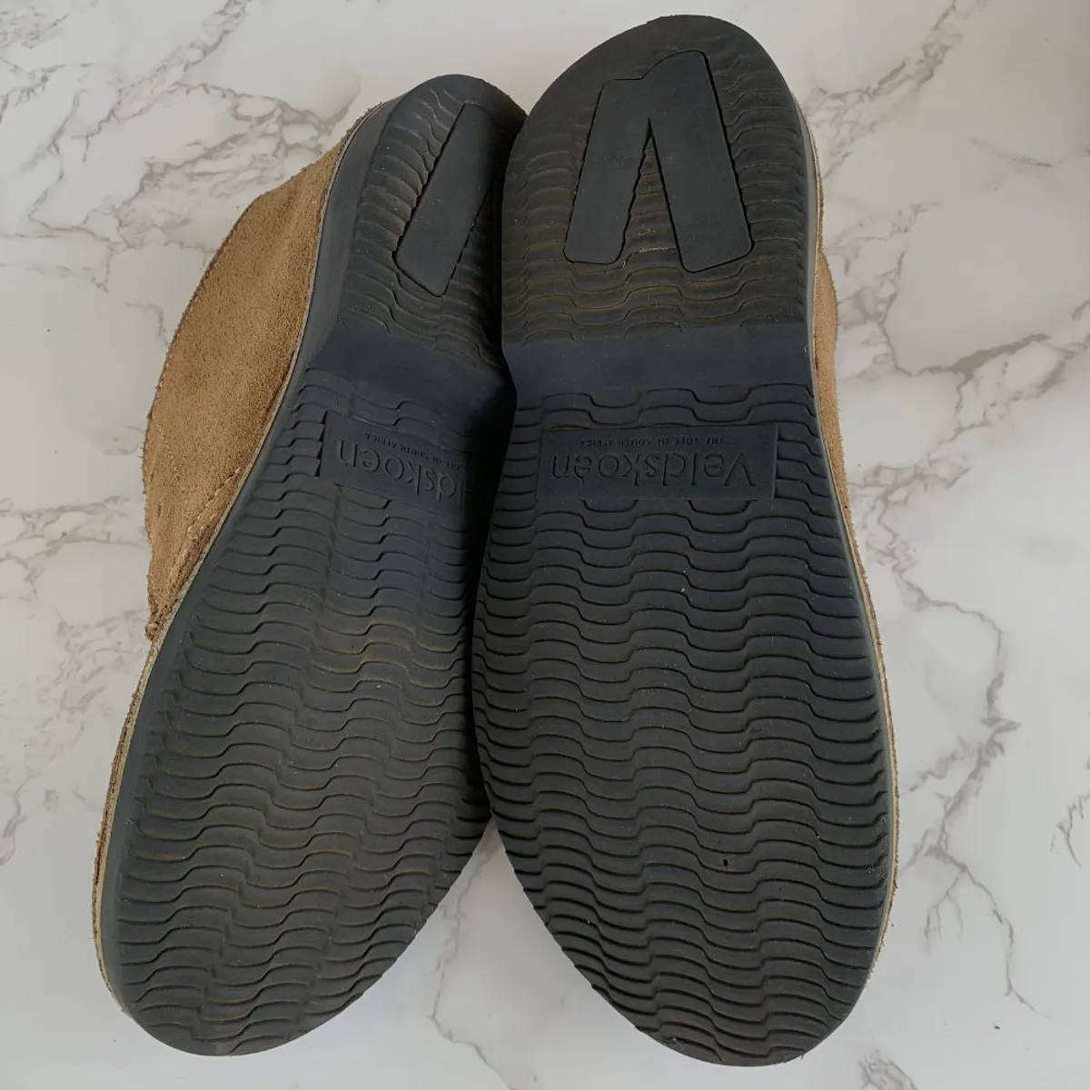 Veldskoen Vellies  Tan Suede with Black Sole