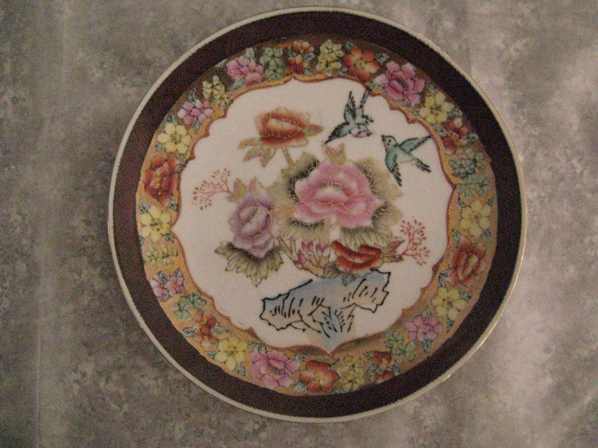 BEAUTIFULL PORCELAIN FLOWER SMALL PLATE