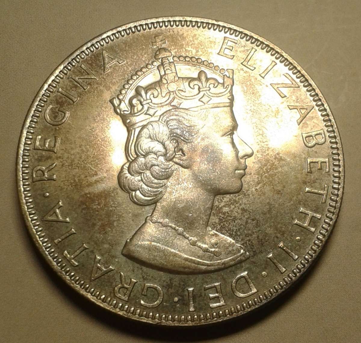 Uncirculated 1964 Bermuda silver crown in case