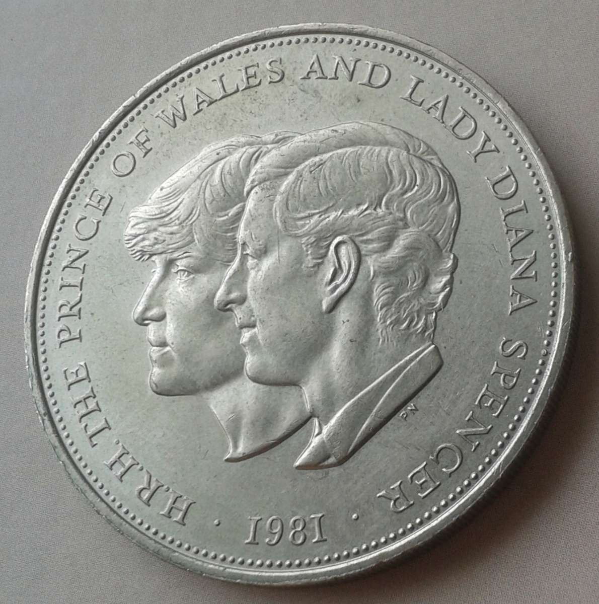 1981 British uncirculated crown (Charles/Diana royal wedding)