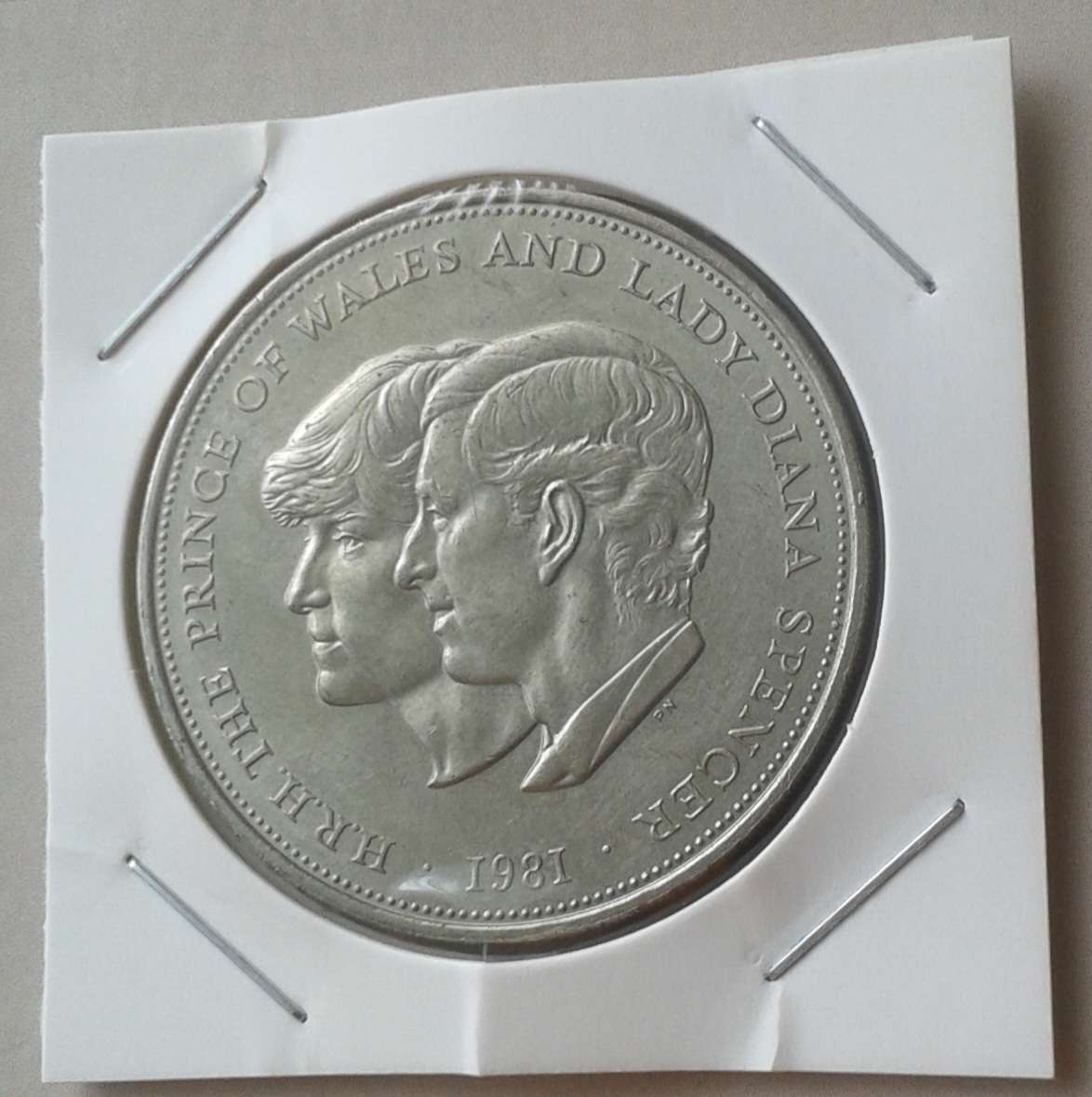 1981 British uncirculated crown (Charles/Diana royal wedding)