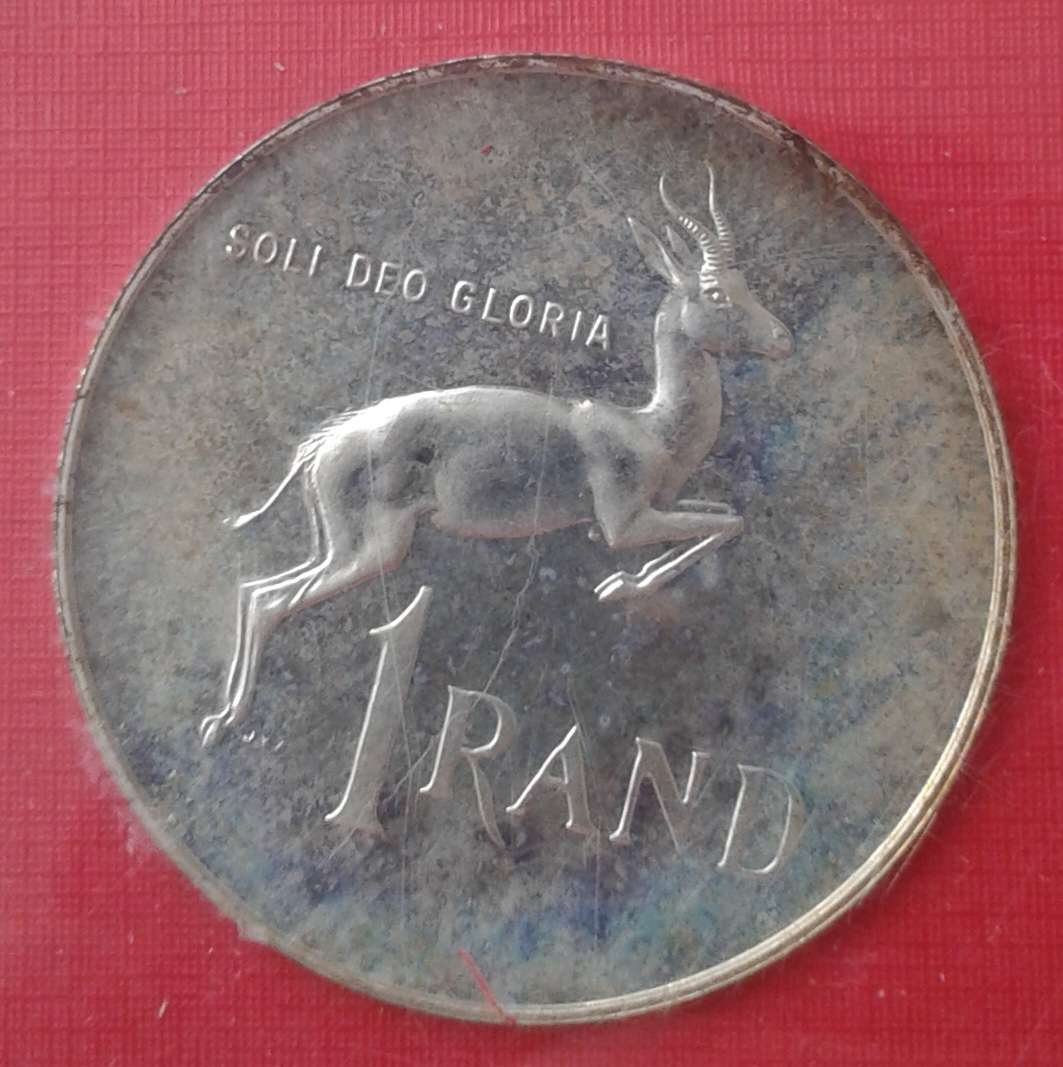 1975 Republic short proof set with silver R1 in perspex case