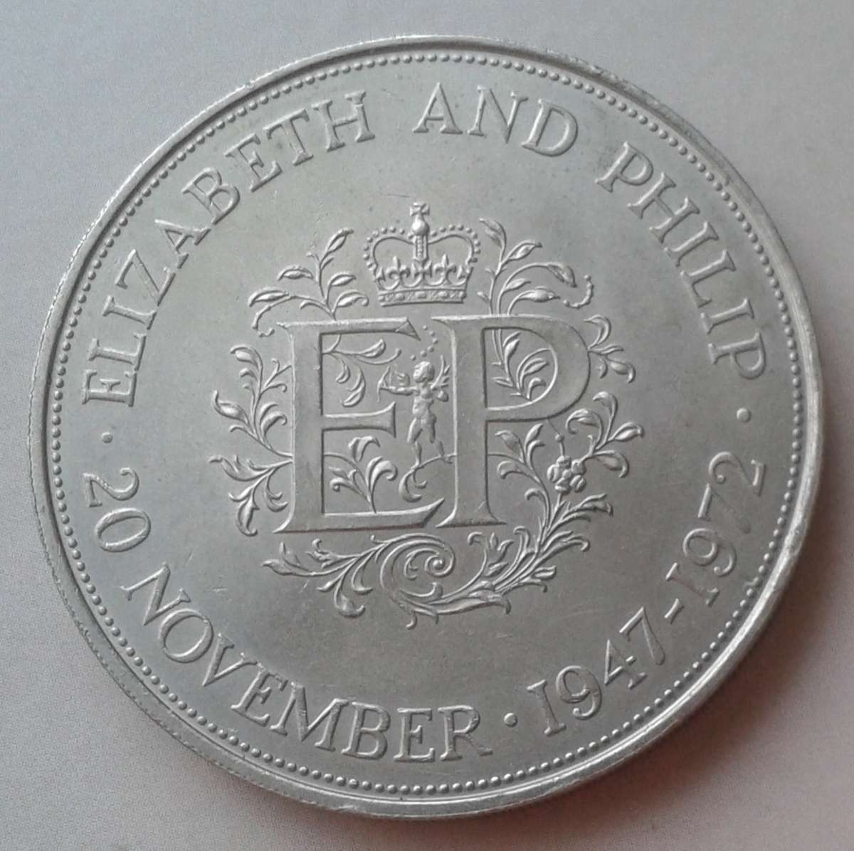 1972 Elizabeth & Philip silver wedding british crown