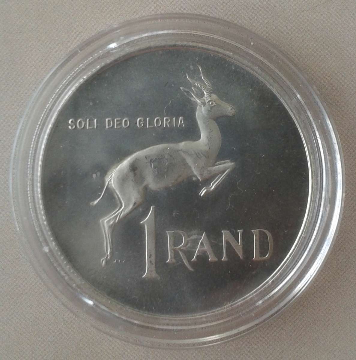 Encapsulated 1972 proof silver R1 (mintage: 10000)