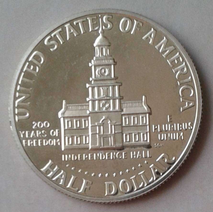 Encapsulated 1976 USA Kennedy bicentennial proof silver half dollar