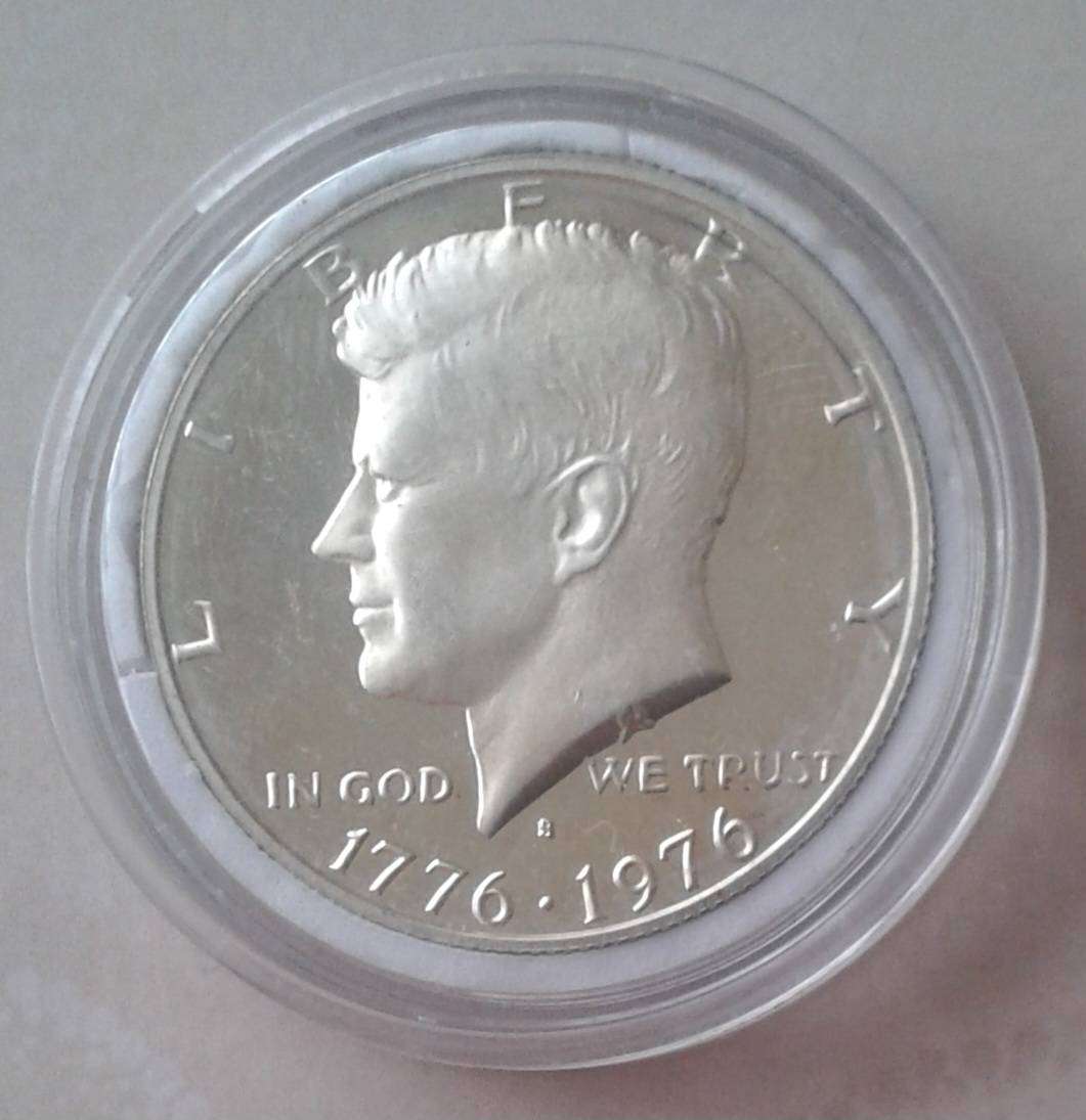 Encapsulated 1976 USA Kennedy bicentennial proof silver half dollar