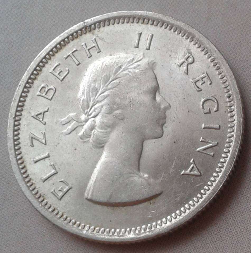 Nice 1953 union silver shilling coin