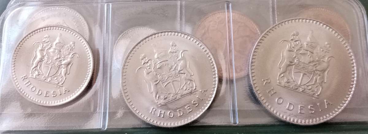 1970s Rhodesia uncirculated set in green folder.