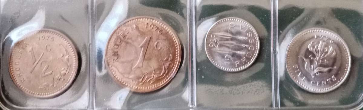 1970s Rhodesia uncirculated set in green folder.