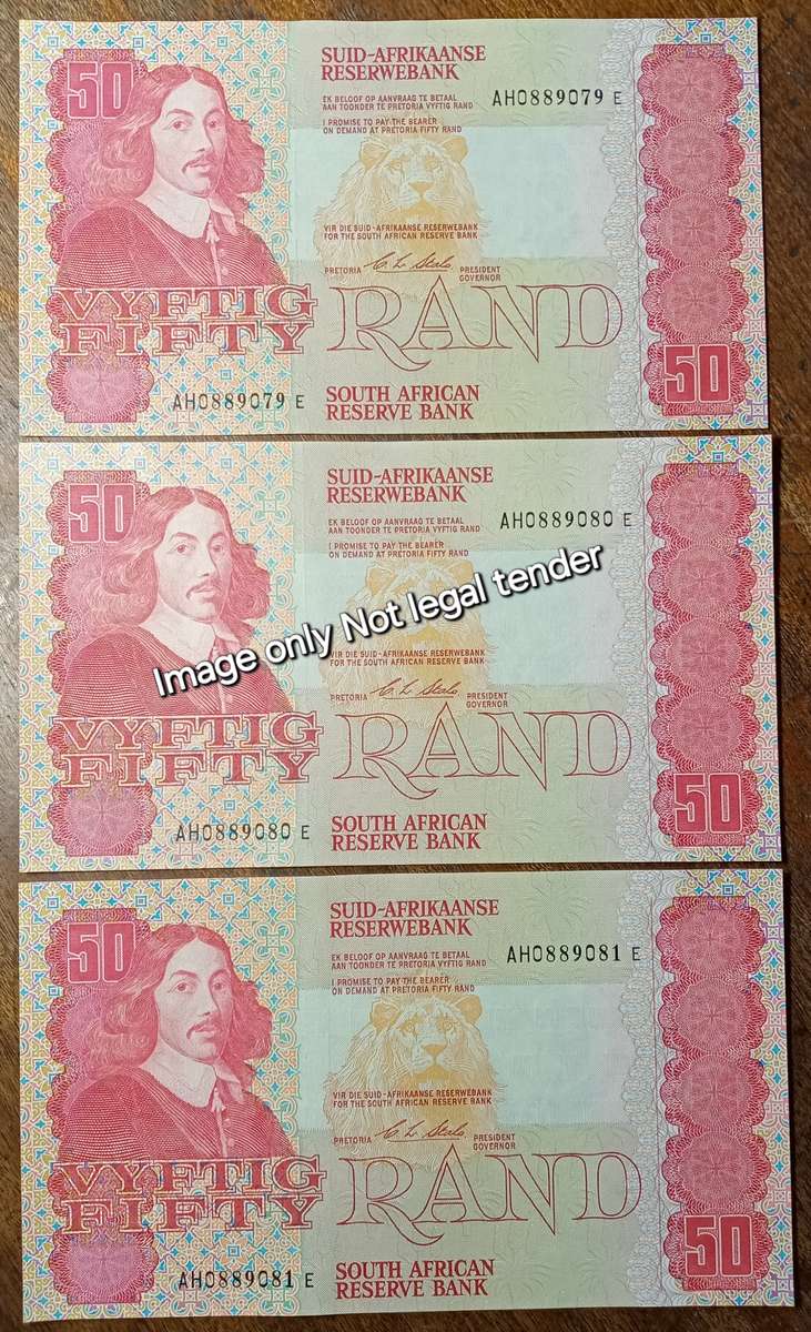Set of x3 consecutive 1990 CL Stals R50 notes in crisp AU+