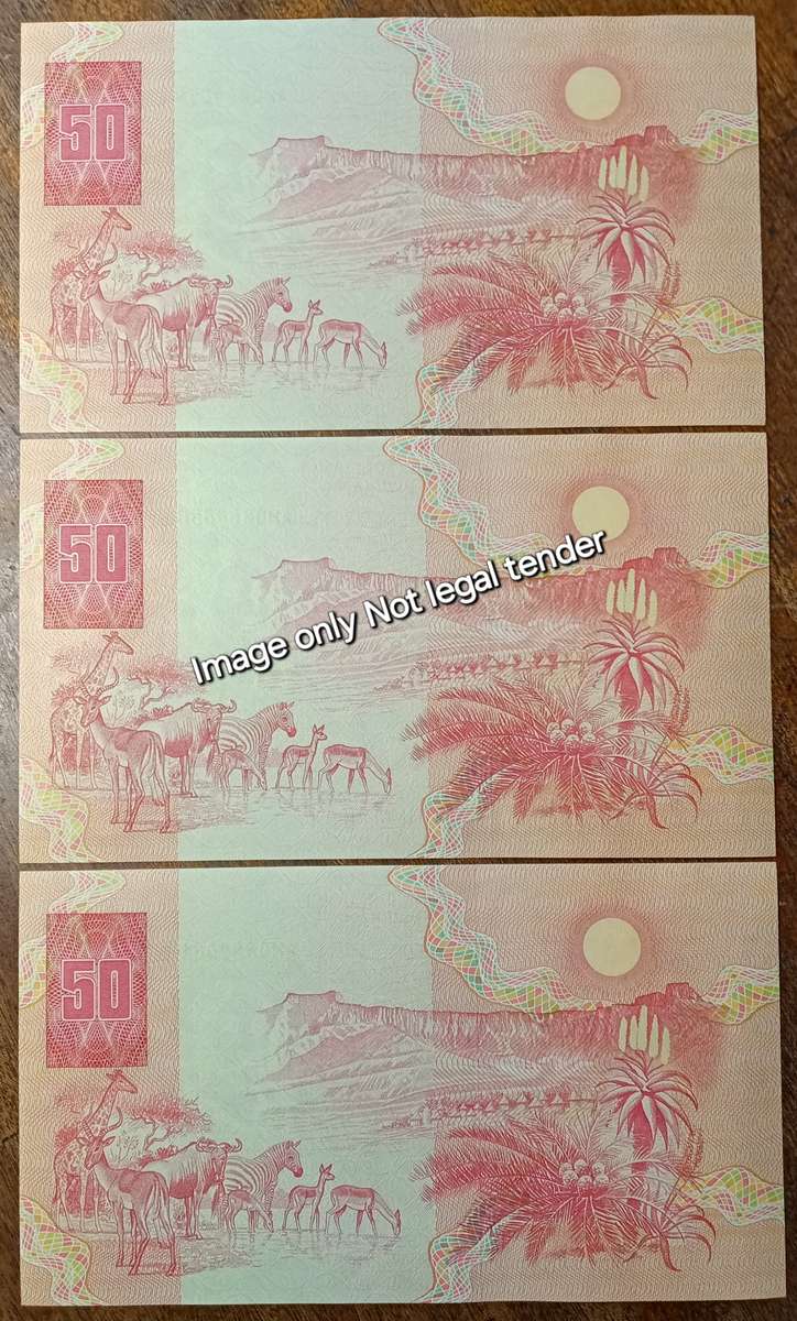 Set of x3 consecutive 1990 CL Stals R50 notes in crisp AU+