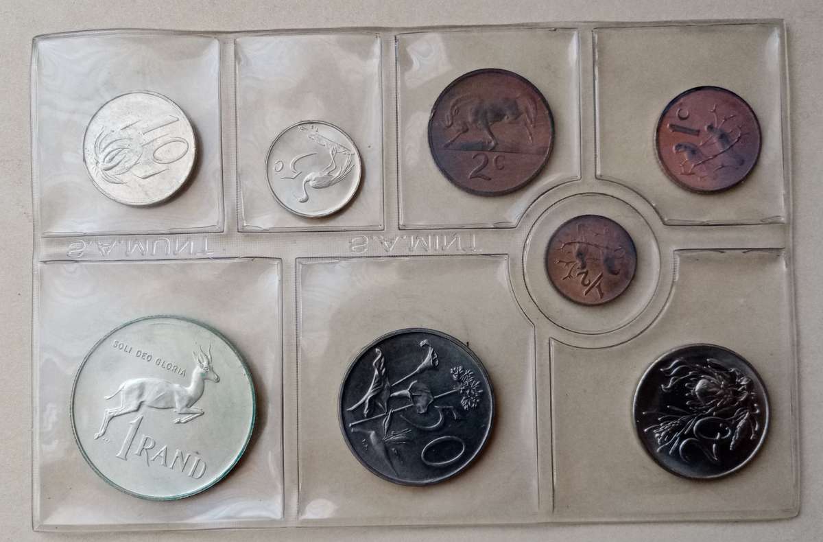 1975 Uncirculated Mint set (R1-1/2c) with silver R1 (mintage: 20000)