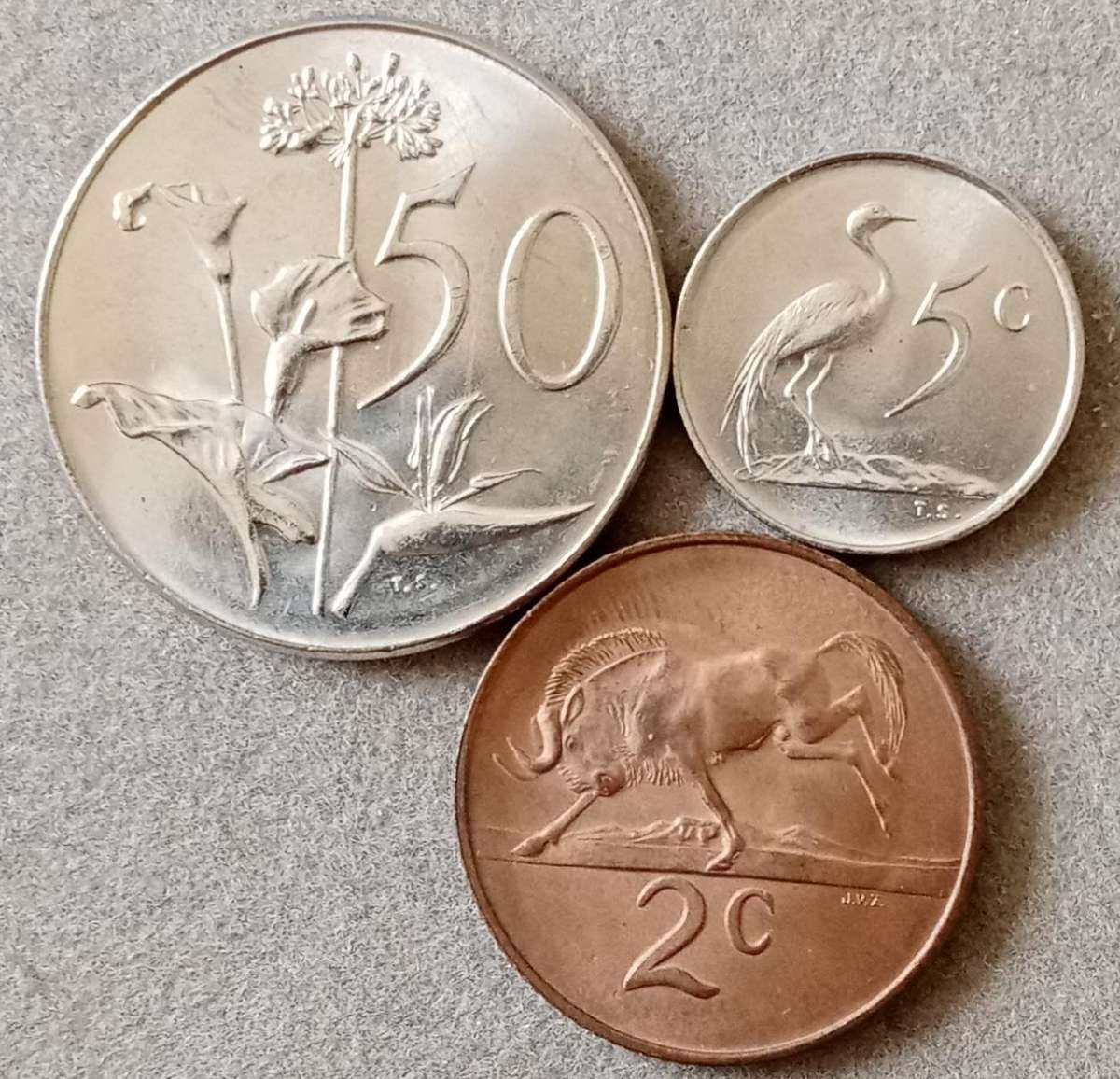 1968 English uncirculated 50c/5c/2c