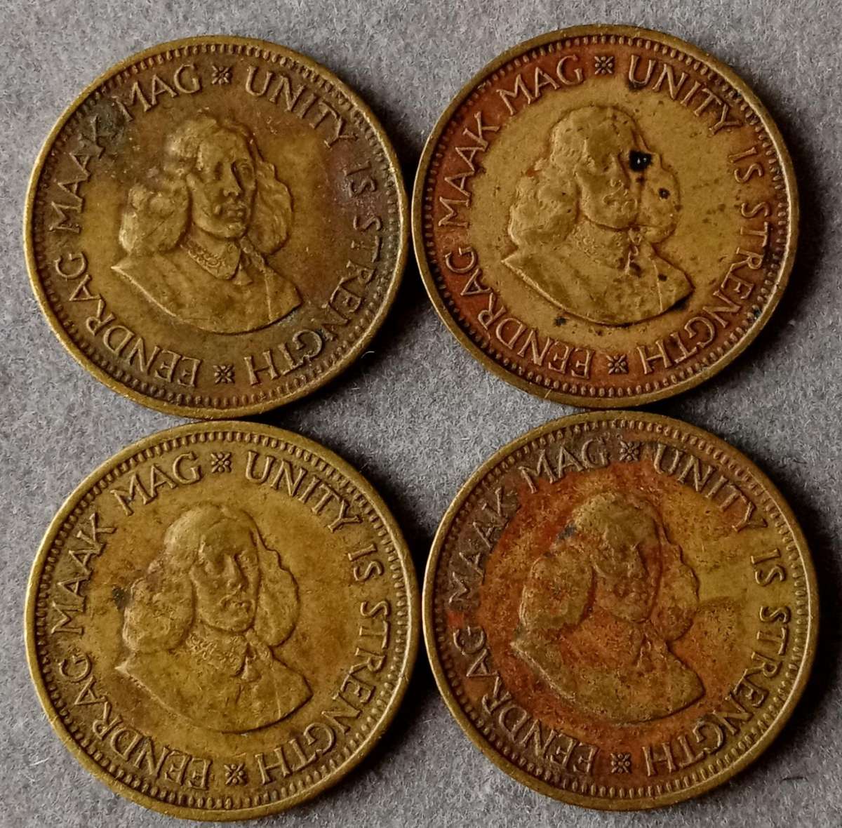 Complete 1961-1964 van Riebeeck 1/2c set