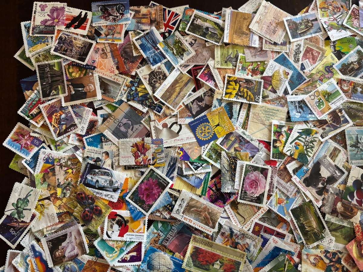 AUSTRALIA - 1988/2010 Issues Very nice range of 500 stamps NO DUPLICATES VF USED