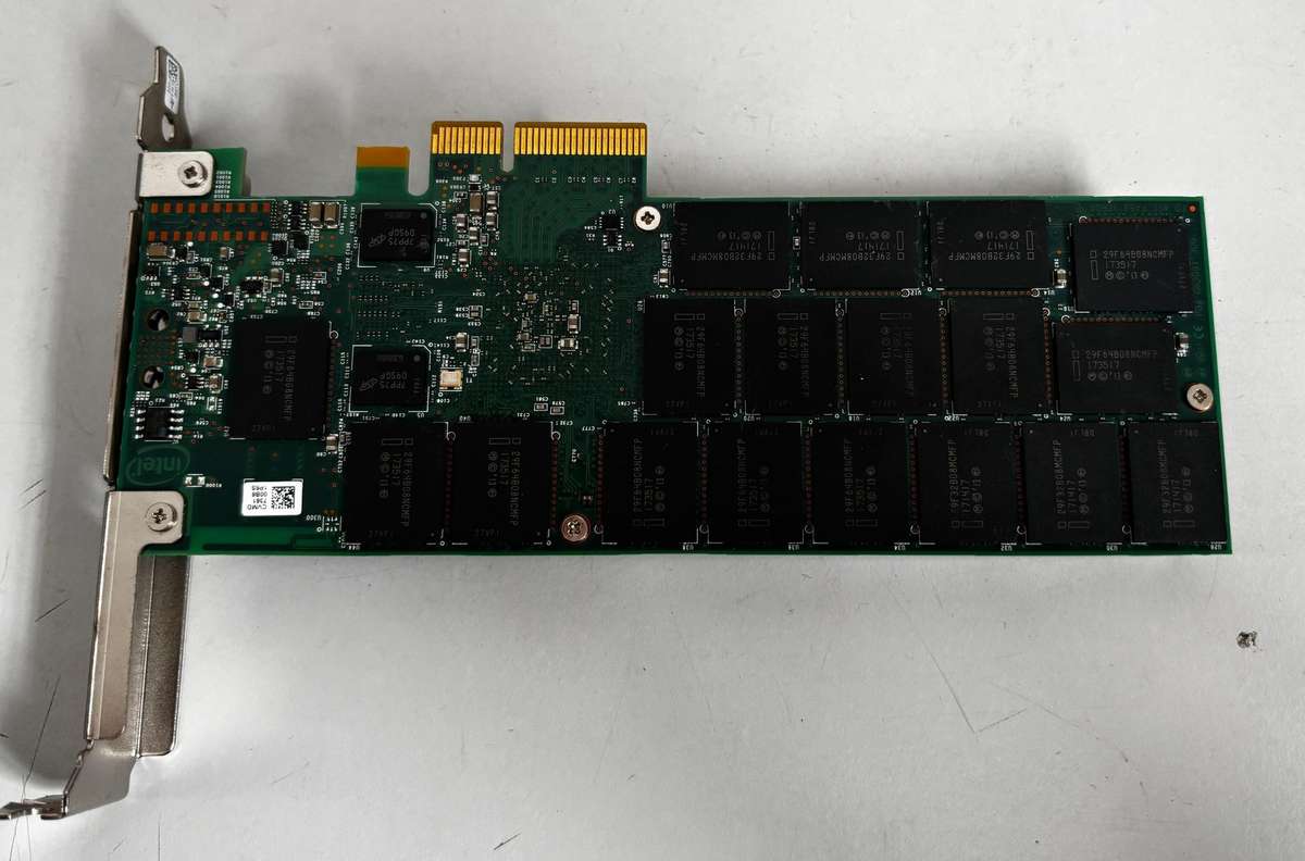 INTEL Solid State Drive - DC P3600 Series