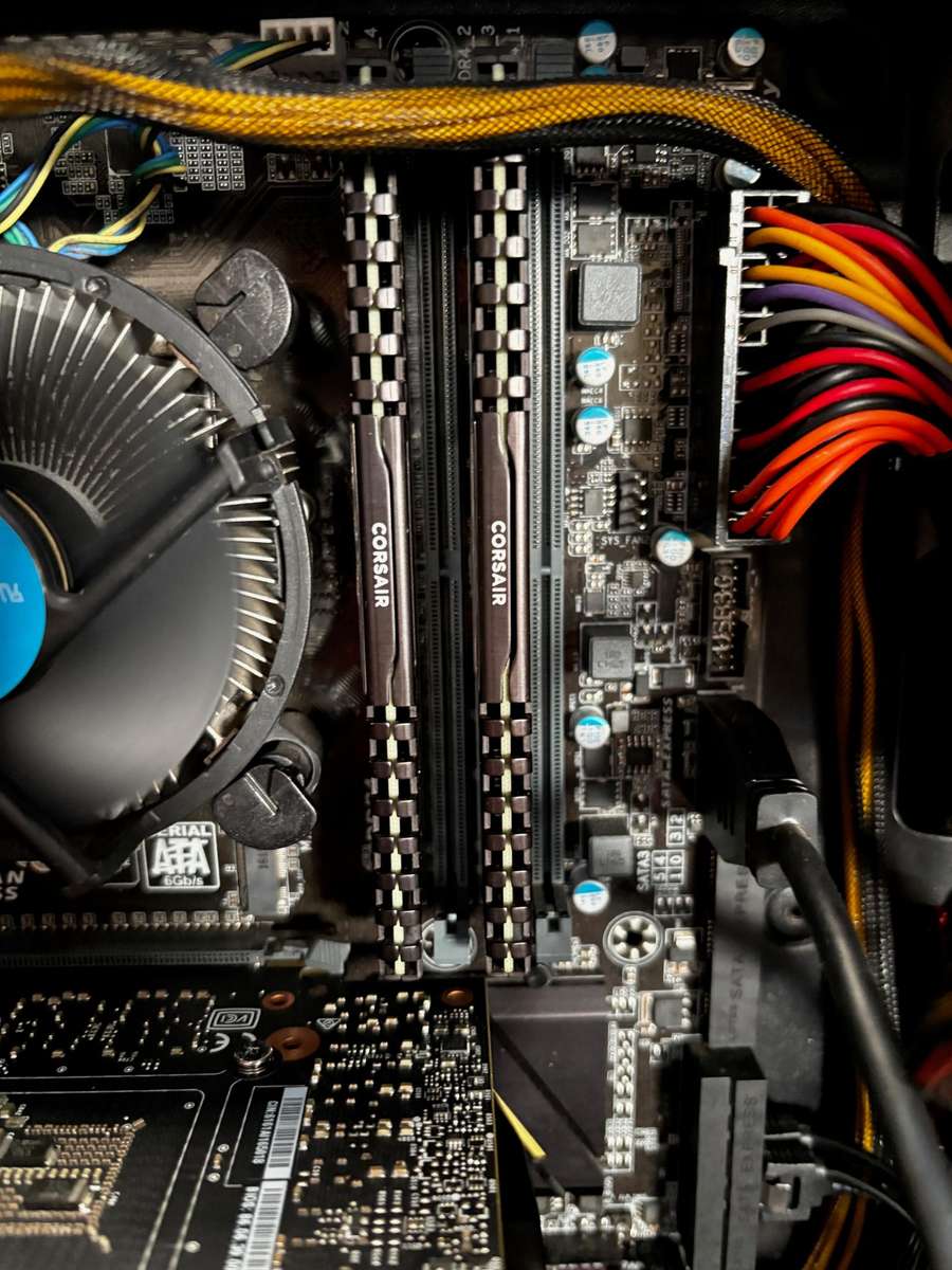 i5 6th Gen - Corsair PC - Nvidia 1060 GTX