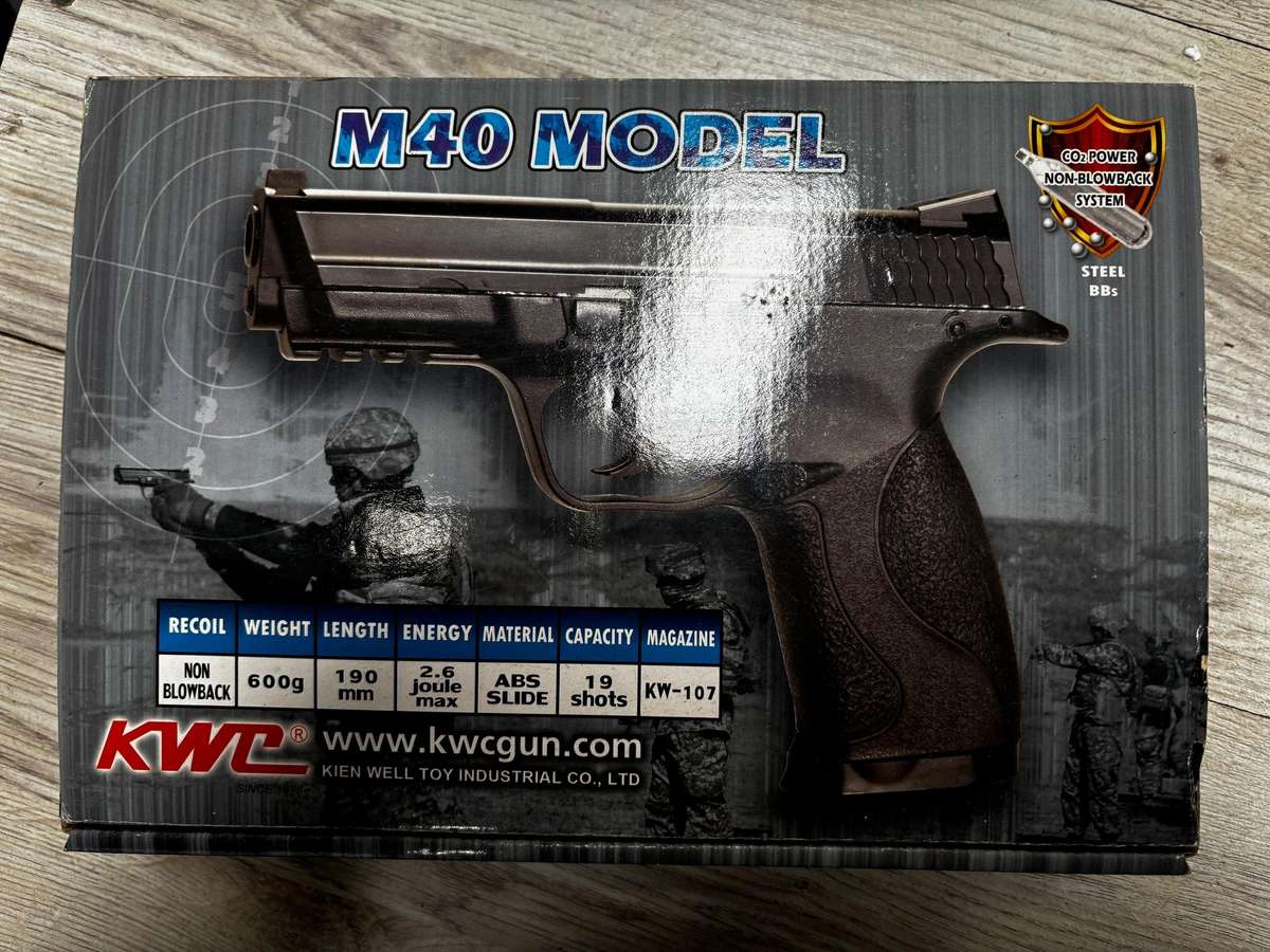 KWC CO2 Pistol
