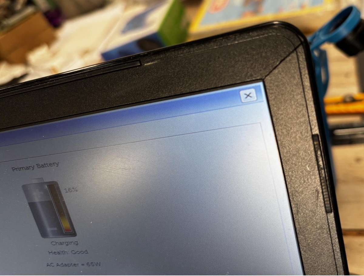 Dell Inspiron Laptop - NEEDS WORK