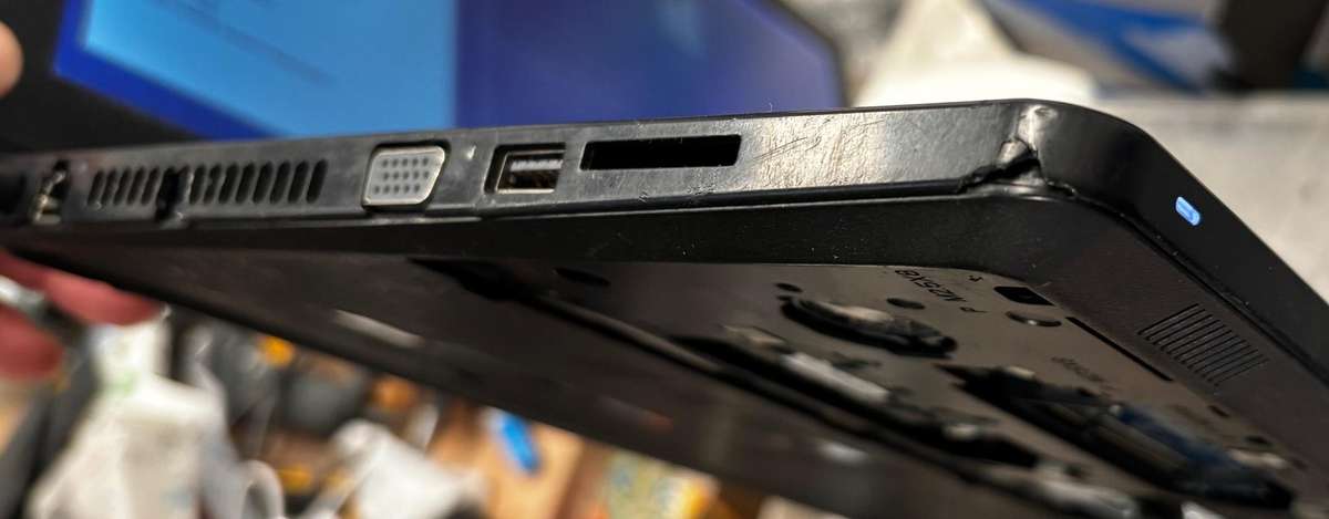 Dell Inspiron Laptop - NEEDS WORK