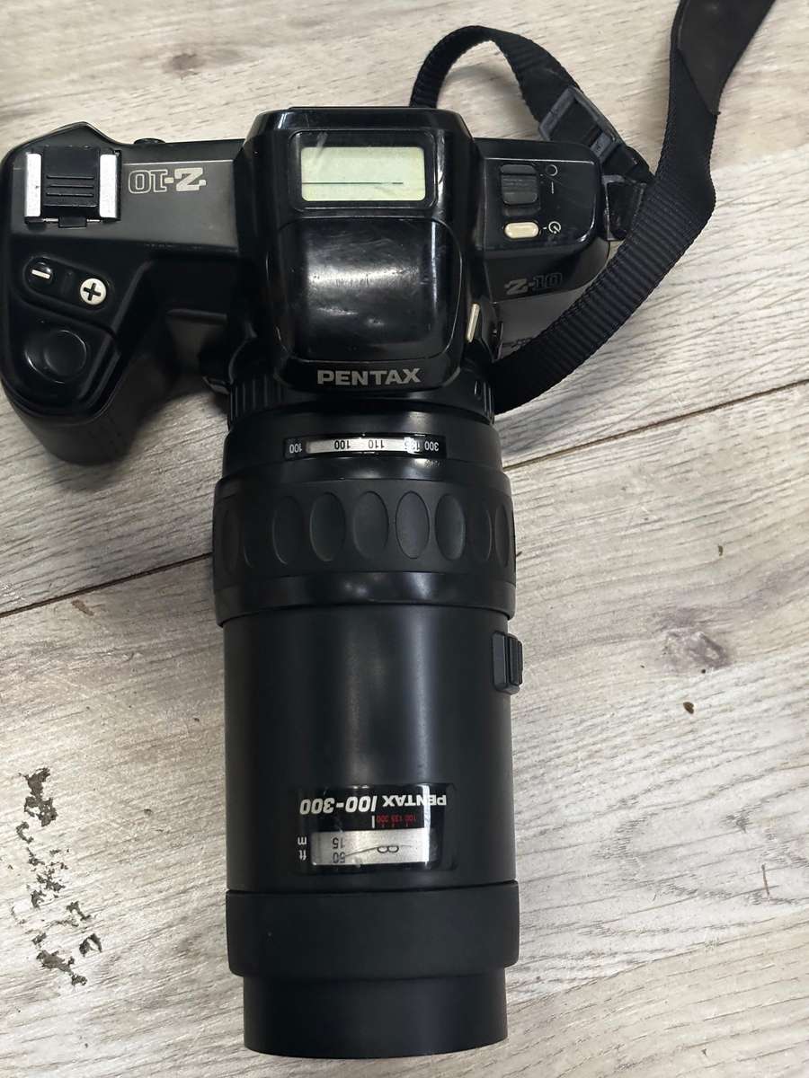 Pentax Z-10  Camera