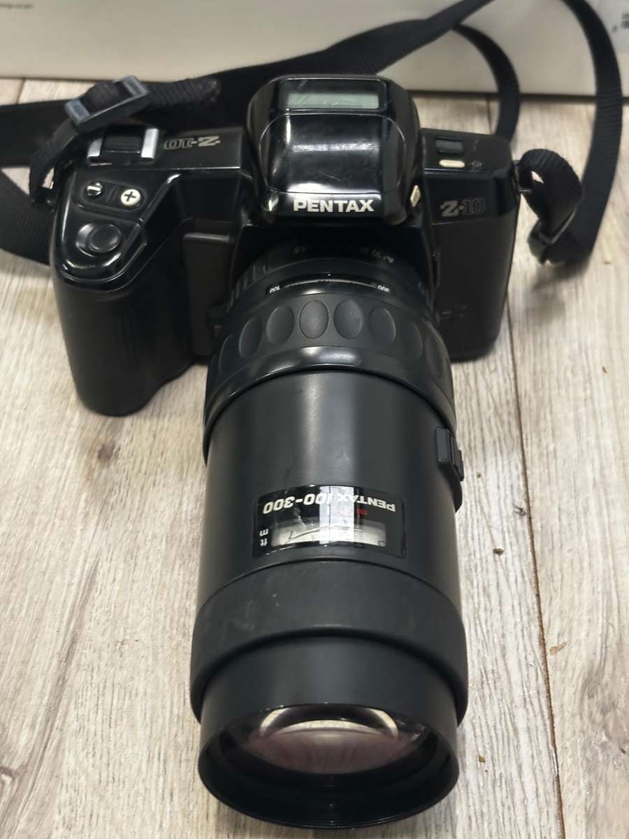 Pentax Z-10  Camera