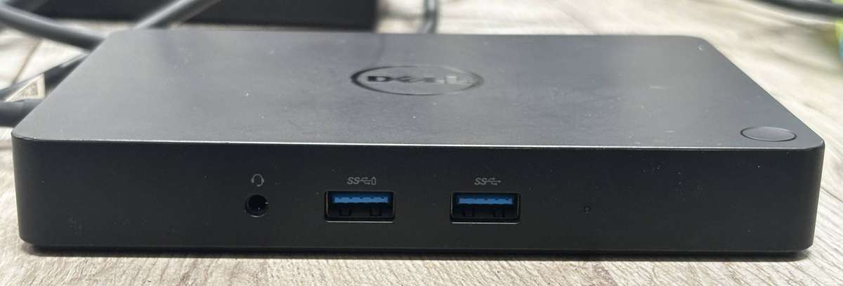 Dell laptop docking station