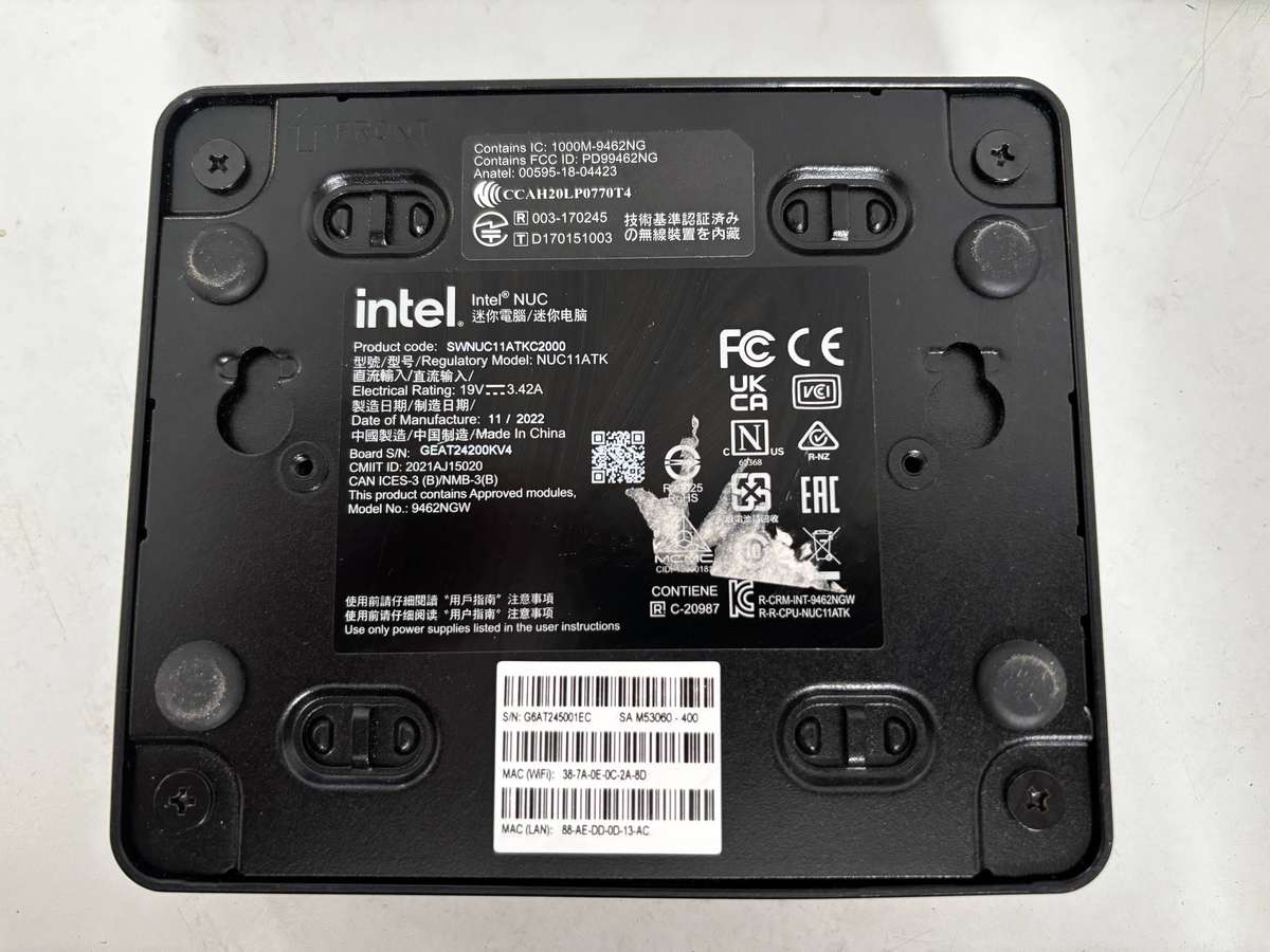 Intel NUC mini PC