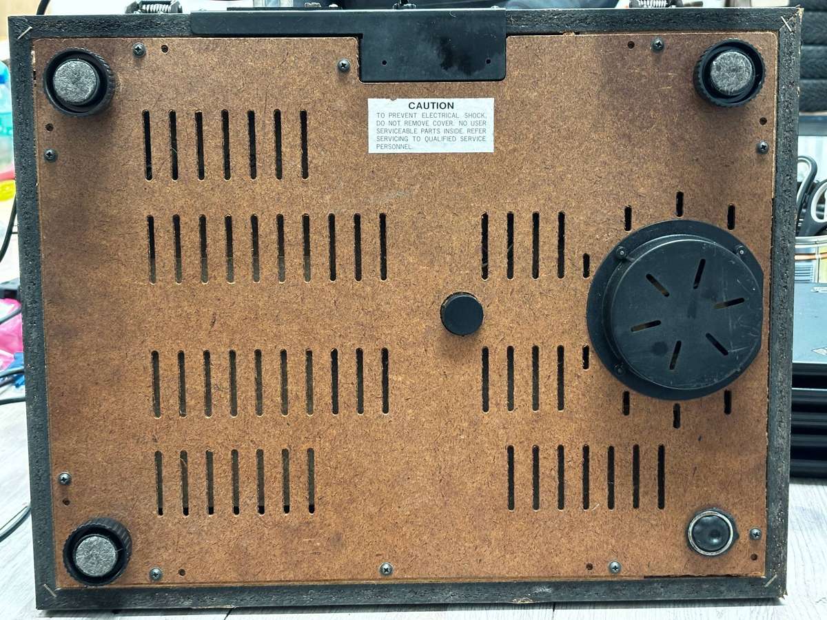 Turntable - Belt driven Sansui