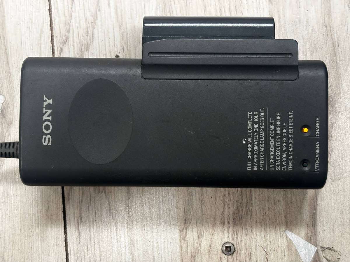 Video Camera - Sony - Needs repairs