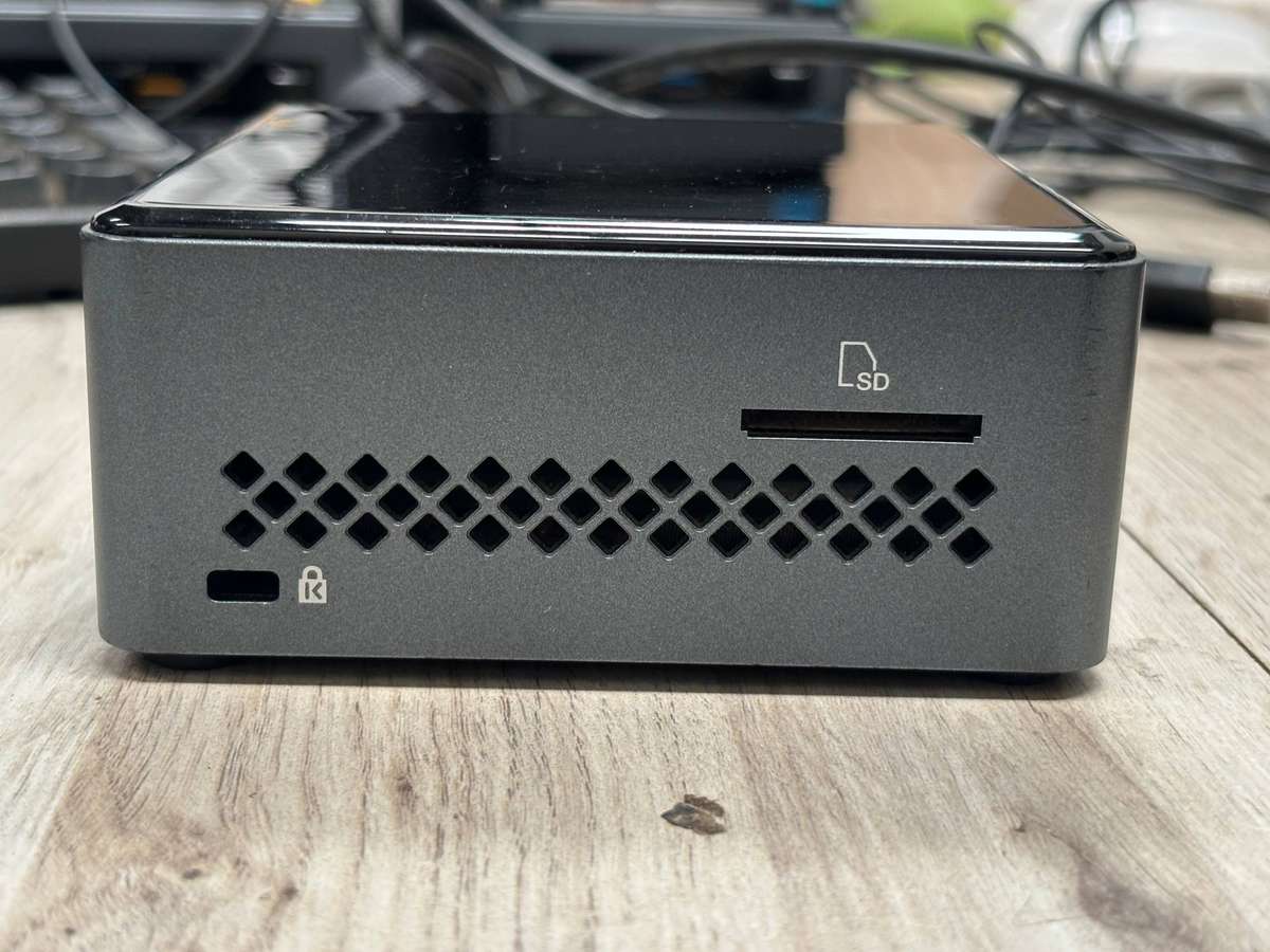 Mini PC - Intel NUC Celeron Mini PC