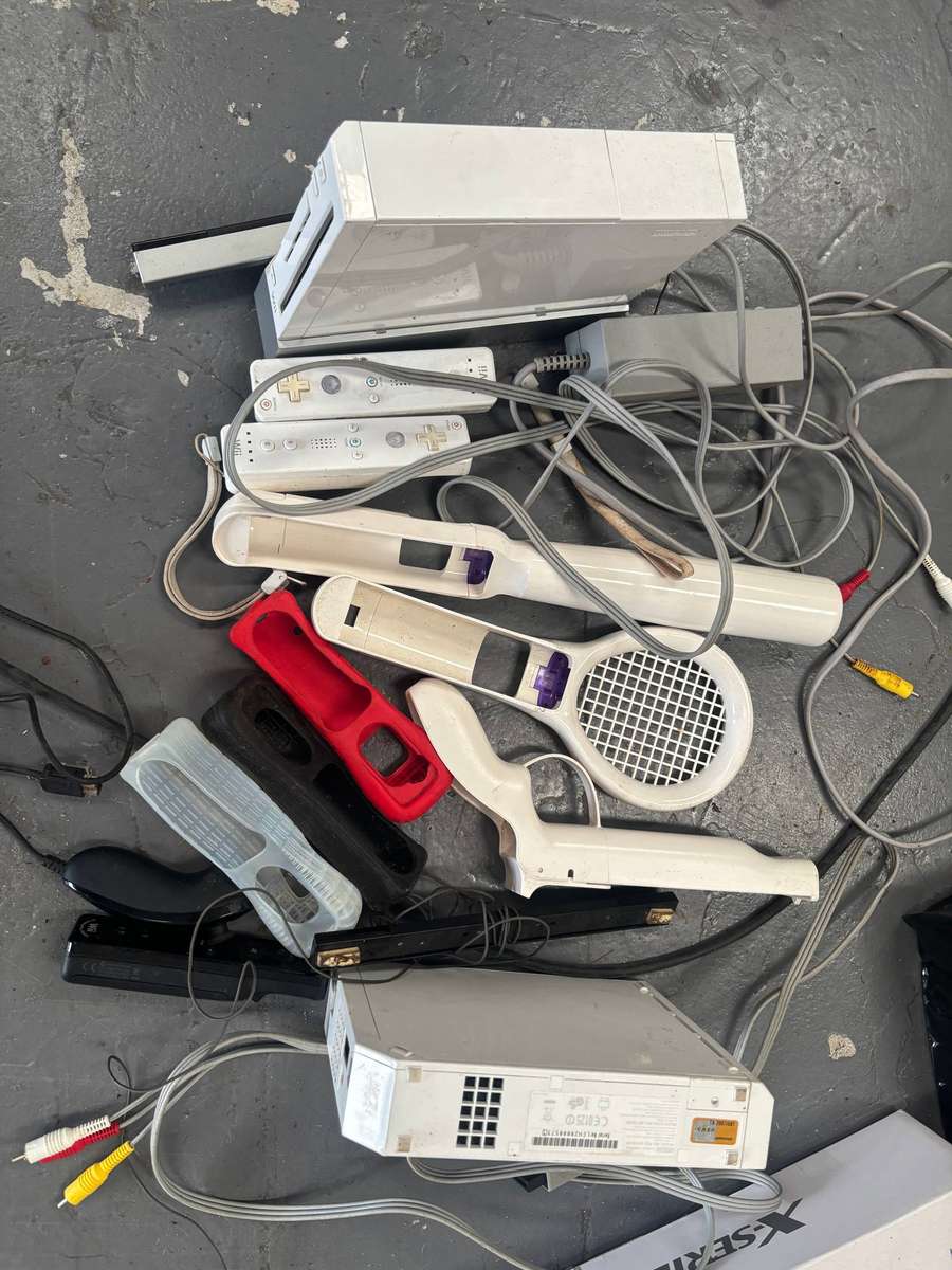 Nintendo Wii mixed items