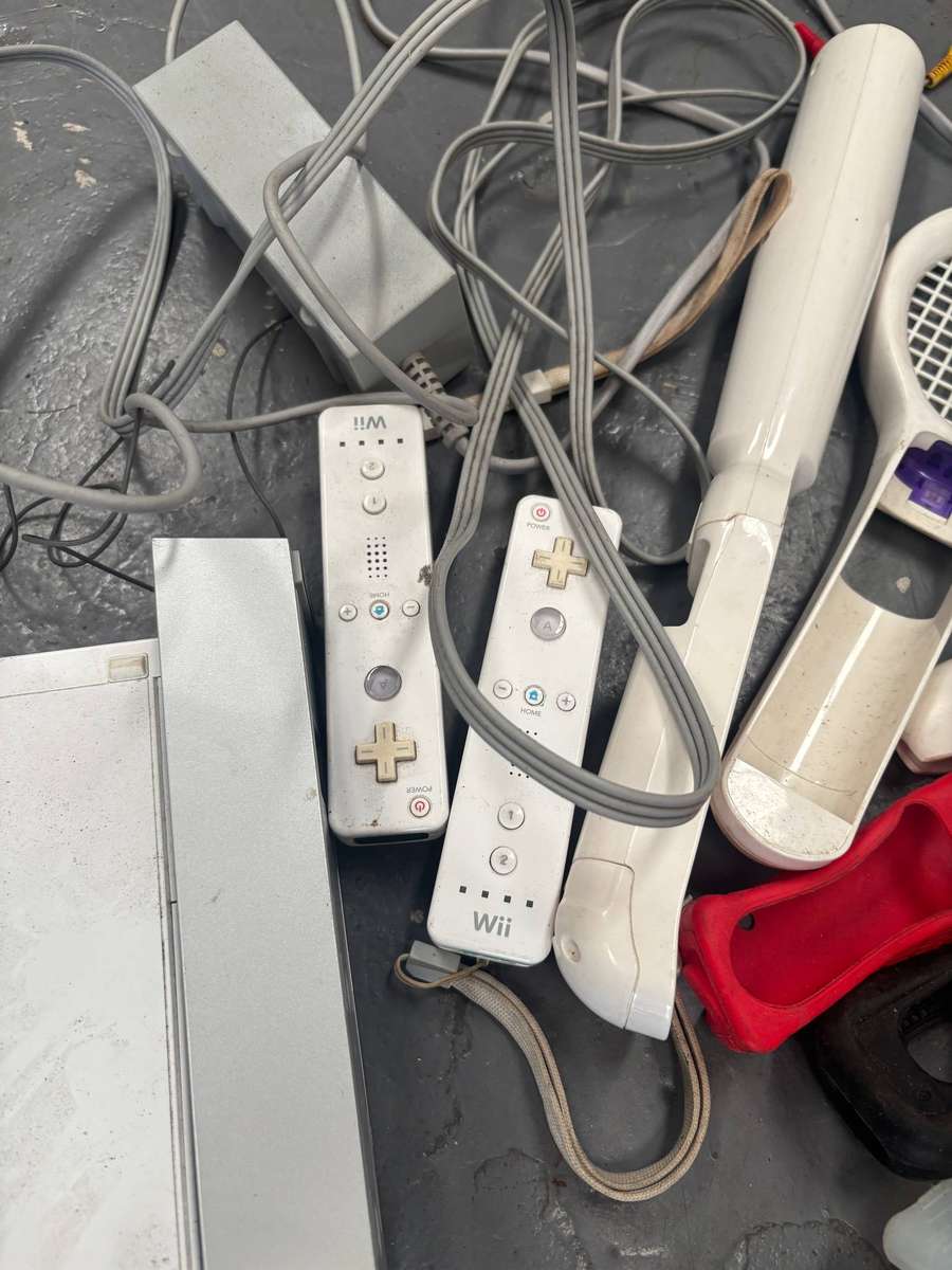 Nintendo Wii mixed items