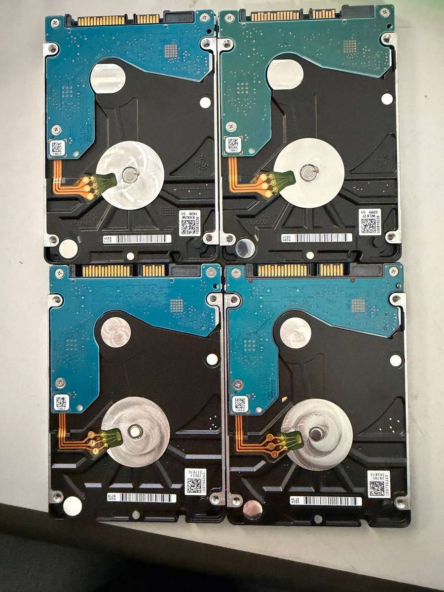 HDD - 500GB Seagate x 4