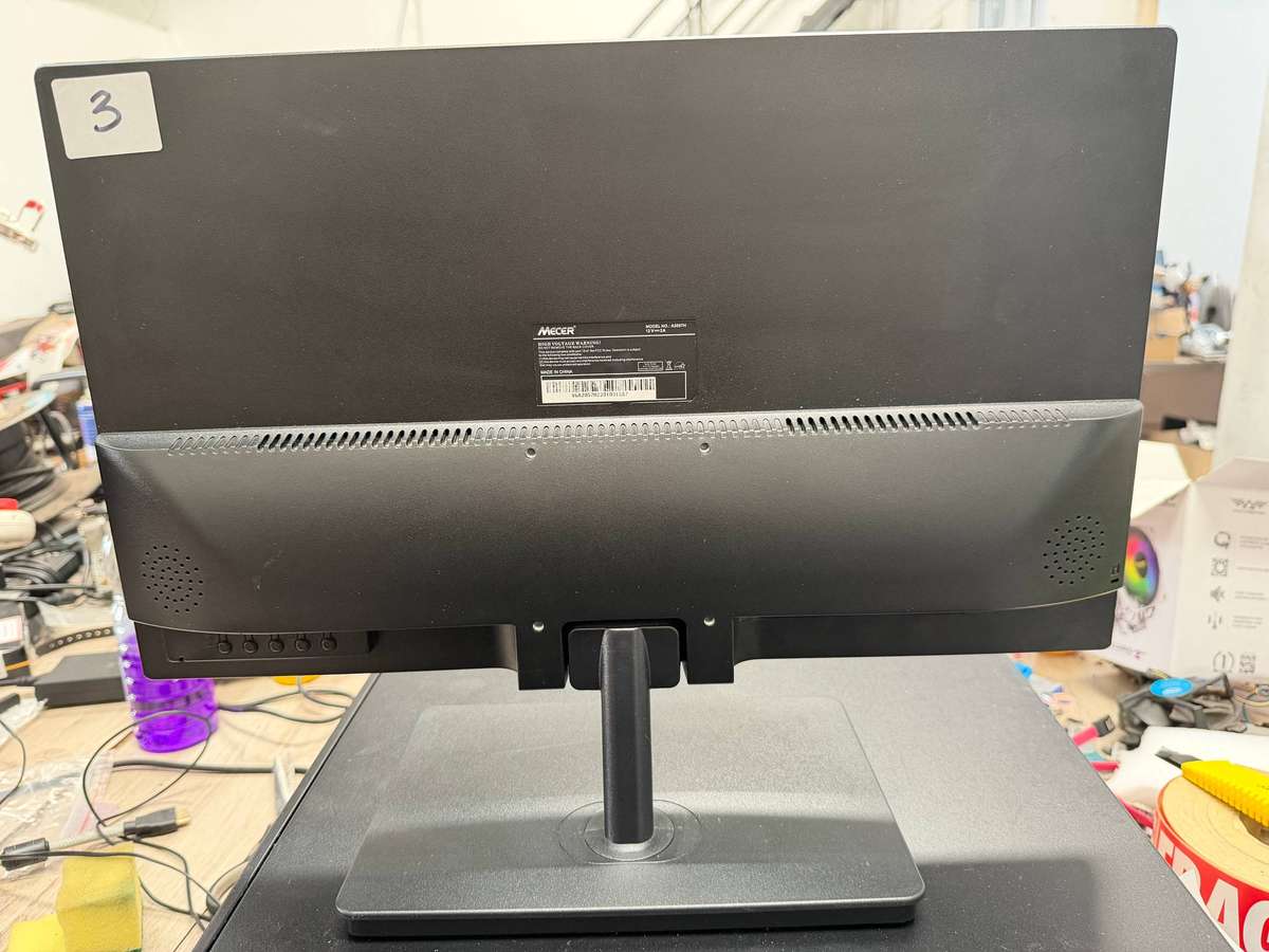 MECER 19.5" TFT LED Monitor (3)