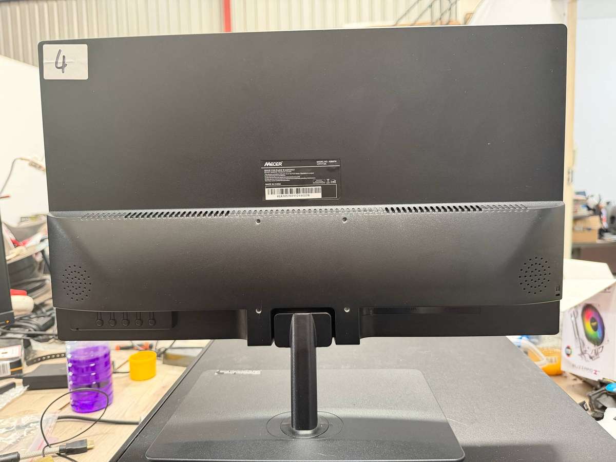 MECER 19.5" TFT LED Monitor (4)