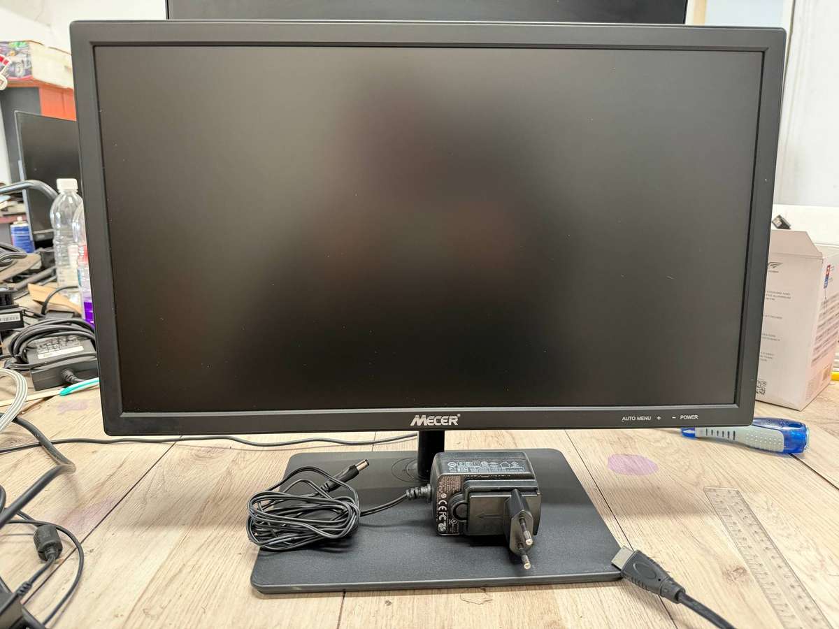 MECER 19.5" TFT LED Monitor