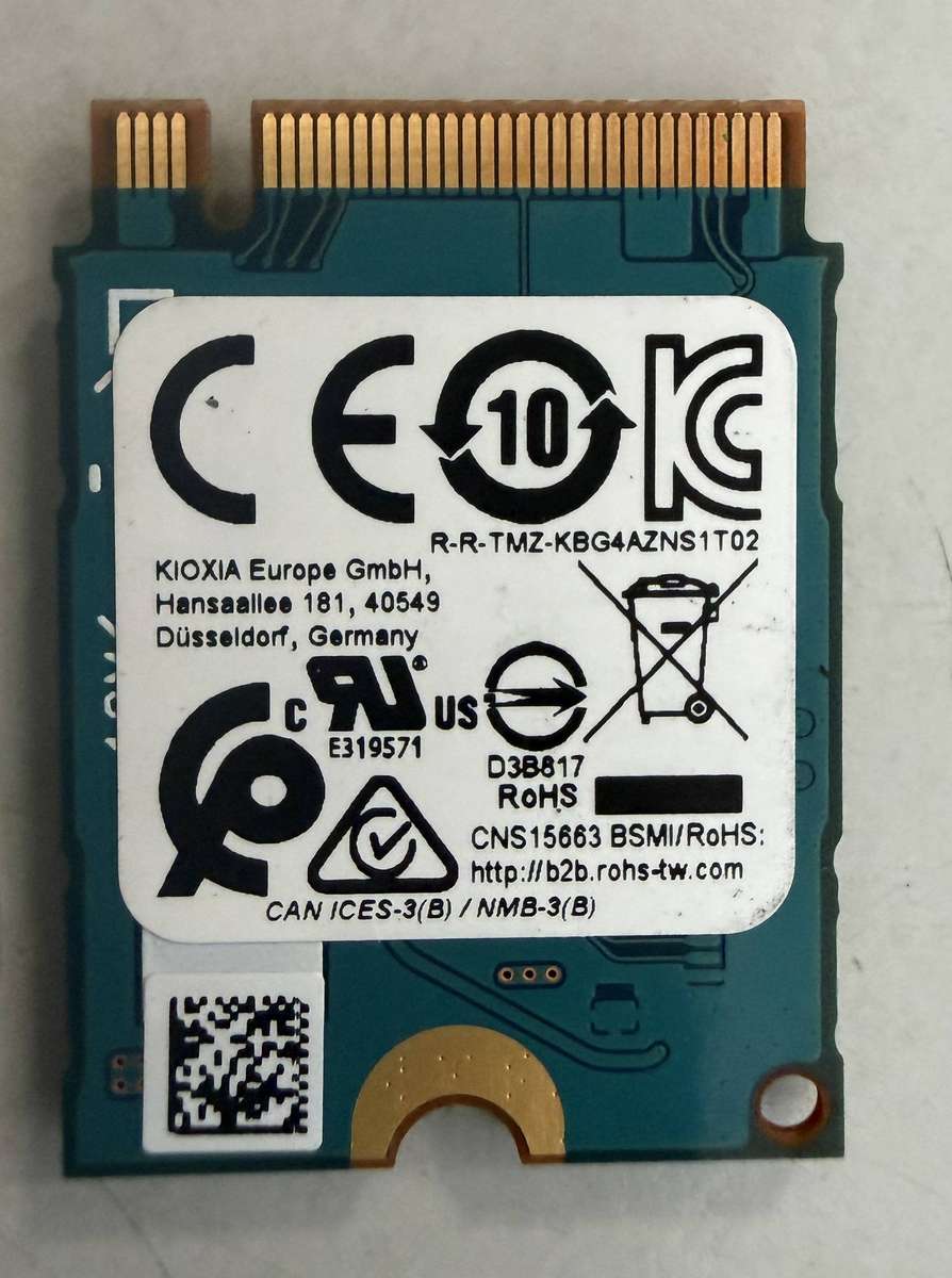NVMe - 256GB KIOXIA