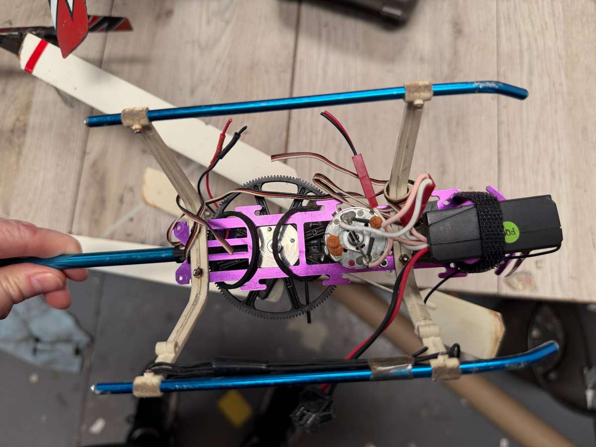 RC Helicopter - UNTESTED