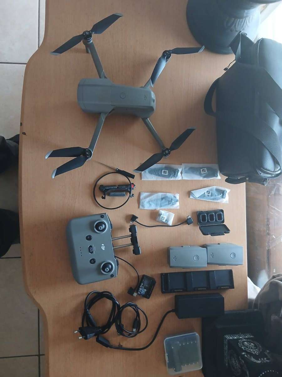 Drone - DJI Mavic Air 2 Flymore Combo