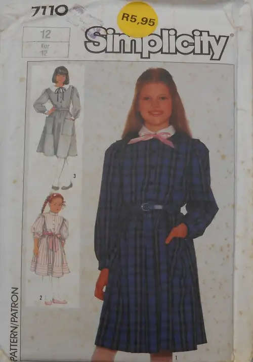 SIMPLICITY 7110 GIRLS DRESS SIZE 12 YEARS COMPLETE -  SEWING PATTERN