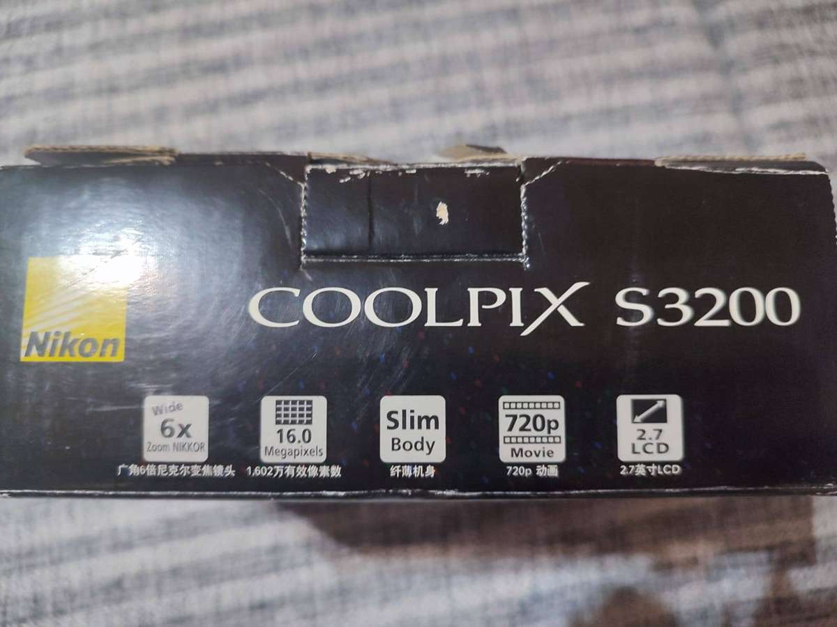 nikon coolpix s3200