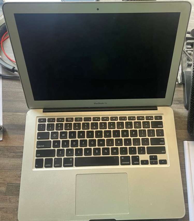 Macbook Air - no charger - not tested.
