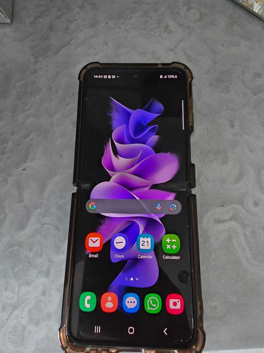 Samsung Galaxy Z Flip 3
